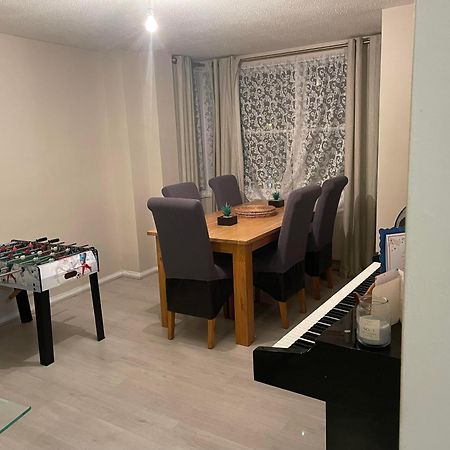 Cozy Private Room In A Beautiful Accommodation Close To Orpington Exterior foto